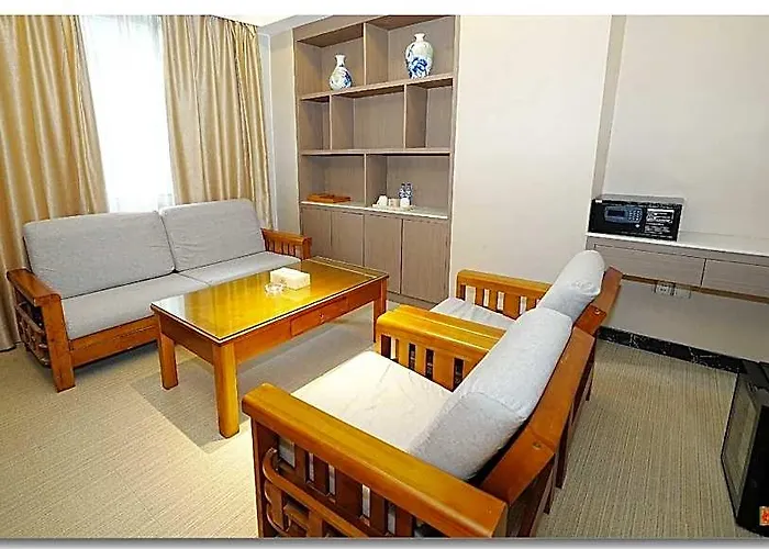 Pristine Hotel 3*